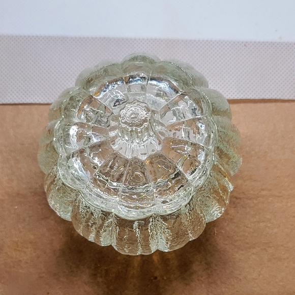 Avon Vintage 1982 Harvest Glow Candle Holder Heavy Glass Pumpkin with Lid - Picture 10 of 12